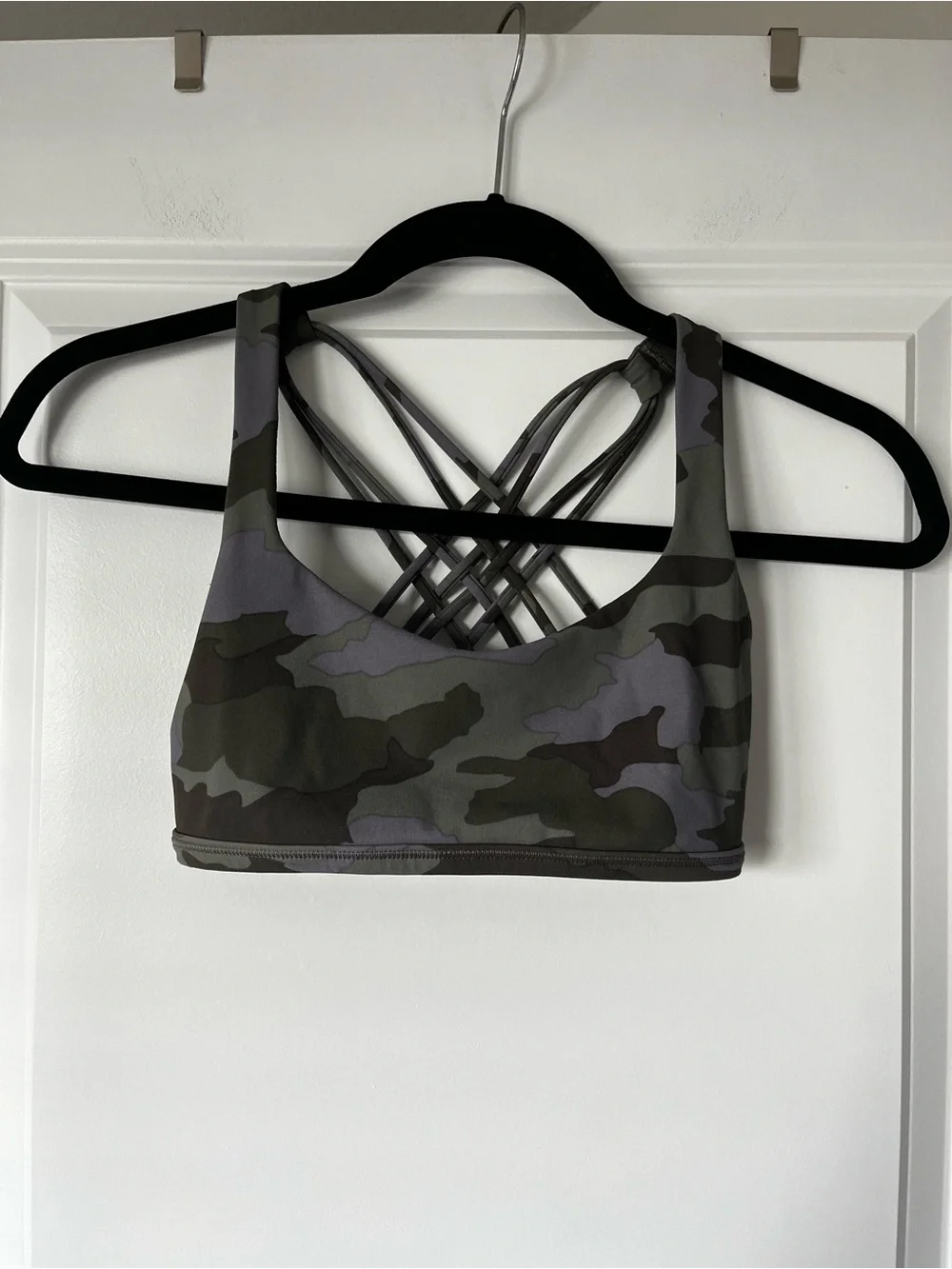 Crisscross Back Camouflage Sports Bra - Green
